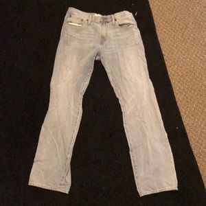 Gap light wash jeans straight fit 33-34